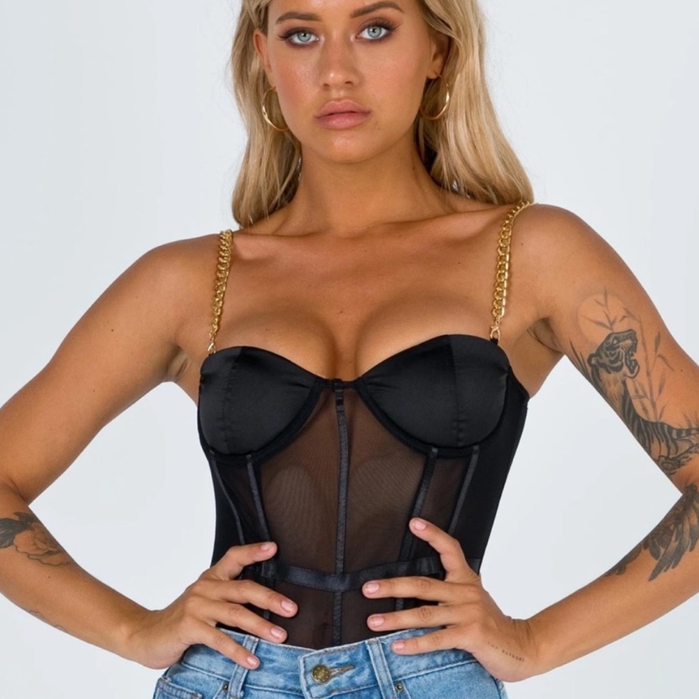 Princess Polly Elara Bodysuit Size 2 New with tag